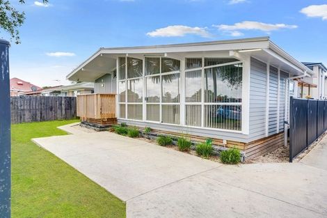 Photo of property in 45a Jellicoe Road, Manurewa, Auckland, 2102