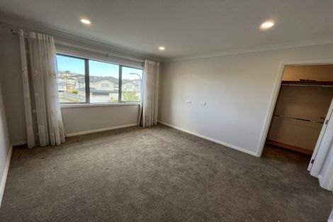 Photo of property in 26 Lagonda Rise, Oteha, Auckland, 0632