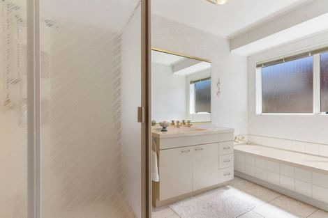 Photo of property in 1/23 Tarnica Road, Northpark, Auckland, 2013