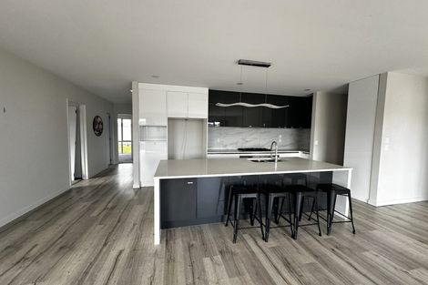 Photo of property in 21 Maka Terrace, Orewa, 0931