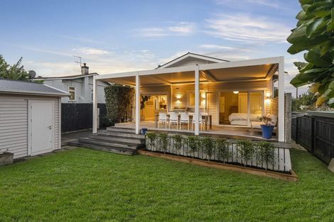 Photo of property in 4 Curzon Street, Onehunga, Auckland, 1061