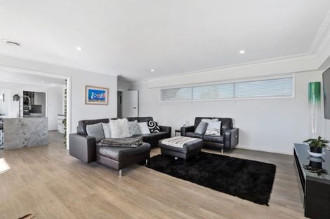 Photo of property in 35 Marnane Terrace, St Andrews, Hamilton, 3200
