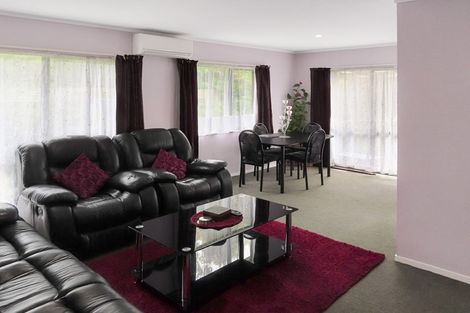 Photo of property in 2/3 Opurere Grove, Tirohanga, Lower Hutt, 5010