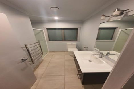 Photo of property in 198 Glengarry Road, Glen Eden, Auckland, 0602