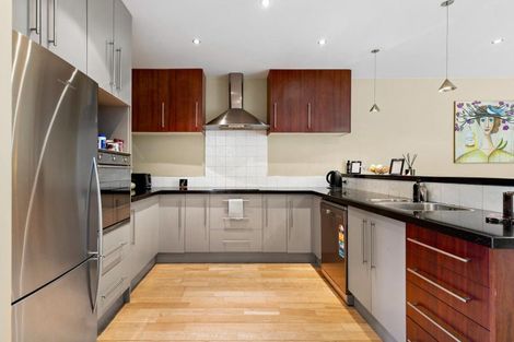 Photo of property in 34b Greenstone Place, Fernhill, Queenstown, 9300