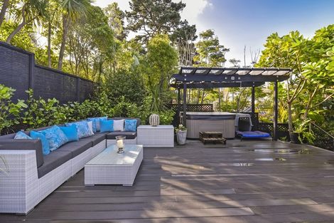 Photo of property in 64b Heathcote Road, Castor Bay, Auckland, 0620