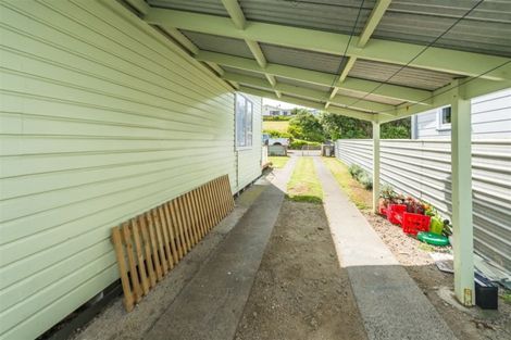 Photo of property in 143 Cornfoot Street, Castlecliff, Whanganui, 4501