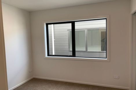 Photo of property in 5/4 Harry Ward Place, Henderson, Auckland, 0610