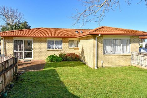 Photo of property in 405a Roscommon Road, Clendon Park, Auckland, 2103