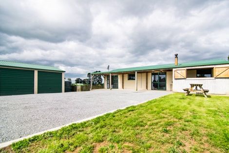 Photo of property in 293 Koputarao Road, Koputaroa, Shannon, 5575