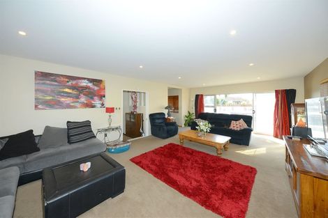 Photo of property in 309a Estuary Road, South New Brighton, Christchurch, 8062