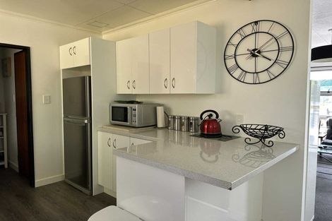 Photo of property in 39 Aniseed Grove, Timberlea, Upper Hutt, 5018