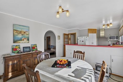 Photo of property in 87 Queen Street, Waitara, 4320