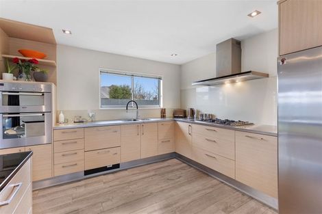 Photo of property in 7 Corsican Grove, Parklands, Christchurch, 8083