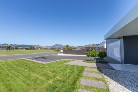 Photo of property in 14 Silver Springs Boulevard, Mosgiel, 9024