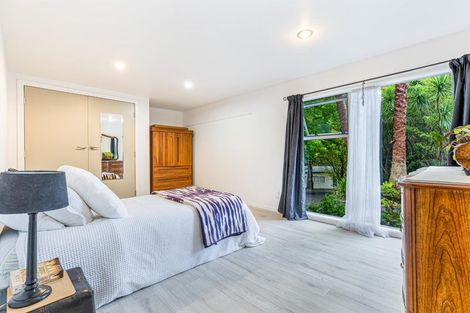 Photo of property in 834 West Coast Road, Waiatarua, Auckland, 0604