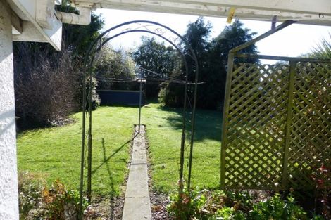 Photo of property in 28 Leonard Street, Waimate, 7924