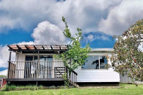 Photo of property in 25 Lynmore Drive, Hillpark, Auckland, 2102