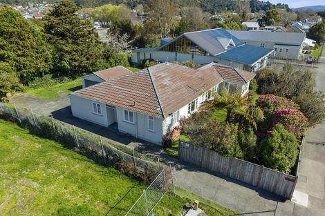 Photo of property in 194 Naenae Road, Naenae, Lower Hutt, 5011