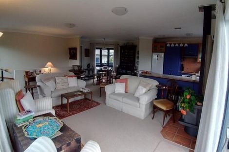 Photo of property in 17 Coventry Way, Long Bay, Auckland, 0630