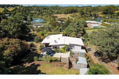 Photo of property in 50 Kemp Road, Kerikeri, 0230