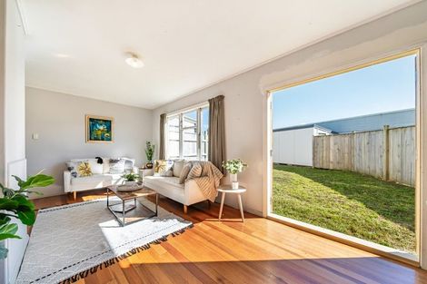 Photo of property in 77 Eastern Hutt Road, Taita, Lower Hutt, 5019