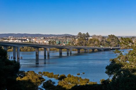 Photo of property in 14 Remu Place, Greenhithe, Auckland, 0632