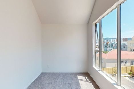 Photo of property in 12/30 Pirie Street, Mount Victoria, Wellington, 6011
