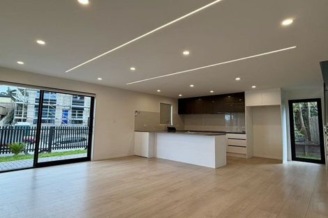 Photo of property in 1/69 Andrew Road, Howick, Auckland, 2010