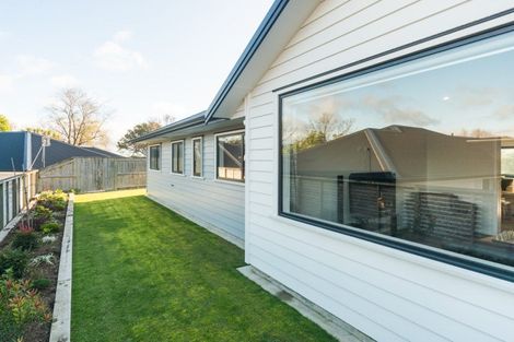 Photo of property in 5 Waimarama Court, Roslyn, Palmerston North, 4414