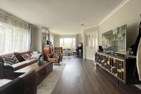 Photo of property in 23 Laurel Oak Drive, Schnapper Rock, Auckland, 0632