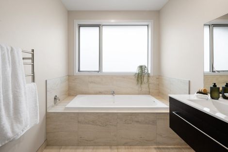 Photo of property in 41 Alan Livingston Drive, Cambridge, 3434