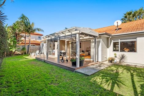 Photo of property in 13 Te Ruru Way, Stanmore Bay, Whangaparaoa, 0932