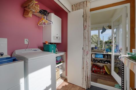 Photo of property in 20 Ihle Street, Terrace End, Palmerston North, 4410