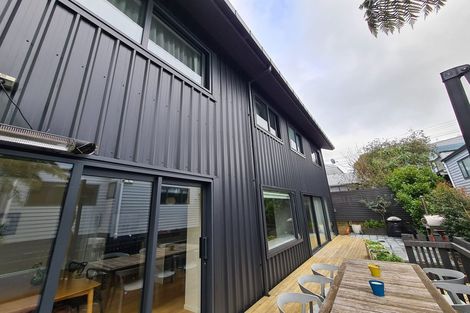 Photo of property in 39a Verbena Road, Birkdale, Auckland, 0626