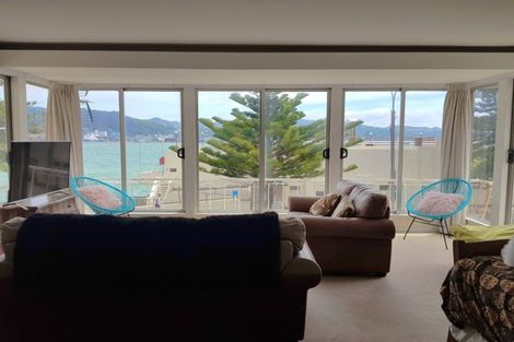 Photo of property in 242a Oriental Parade, Oriental Bay, Wellington, 6011