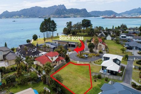 Photo of property in 13 Aarts Place, One Tree Point, 0118