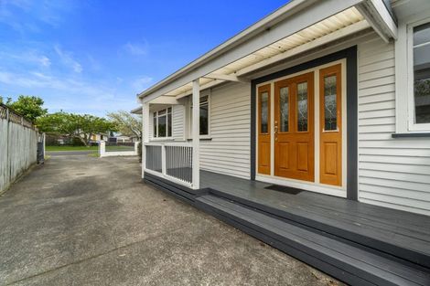 Photo of property in 307 Shakespeare Street, Leamington, Cambridge, 3432