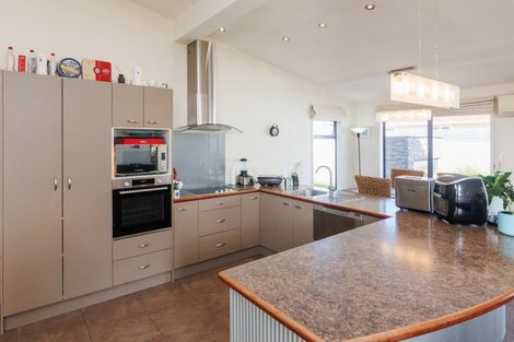 Photo of property in 1b Carthew Street, Feilding, 4702