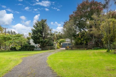 Photo of property in 1021 Kahikatea Flat Road, Waitoki, Kaukapakapa, 0871