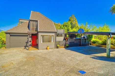 Photo of property in 56 Palmerston Road, Havelock North, 4130