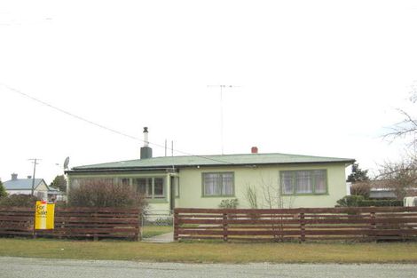 Photo of property in 2 Mckenzie Street, Fairlie, 7925