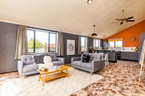 Photo of property in 68 Durham Street, Winton, 9720