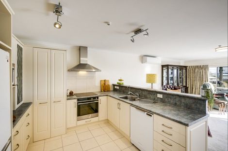 Photo of property in 10/26 West Quay, Ahuriri, Napier, 4110