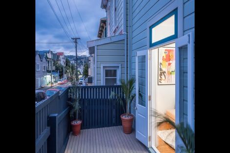 Photo of property in 85 Pirie Street, Mount Victoria, Wellington, 6011