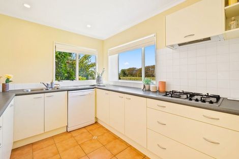 Photo of property in 11 Avion Terrace, Raumati Beach, Paraparaumu, 5032