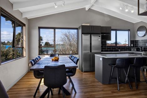 Photo of property in 7 Green Lane, Hawera, 4610