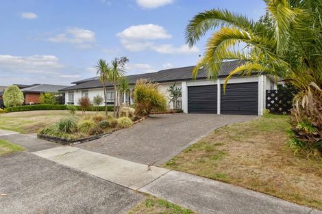 Photo of property in 27 Madill Road, St Andrews, Hamilton, 3200