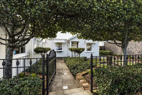 Photo of property in 89 Pendarves Street, New Plymouth, 4310