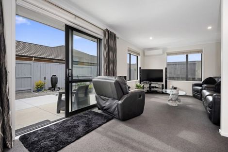 Photo of property in 12 Cupples Street, Papamoa Beach, Papamoa, 3118